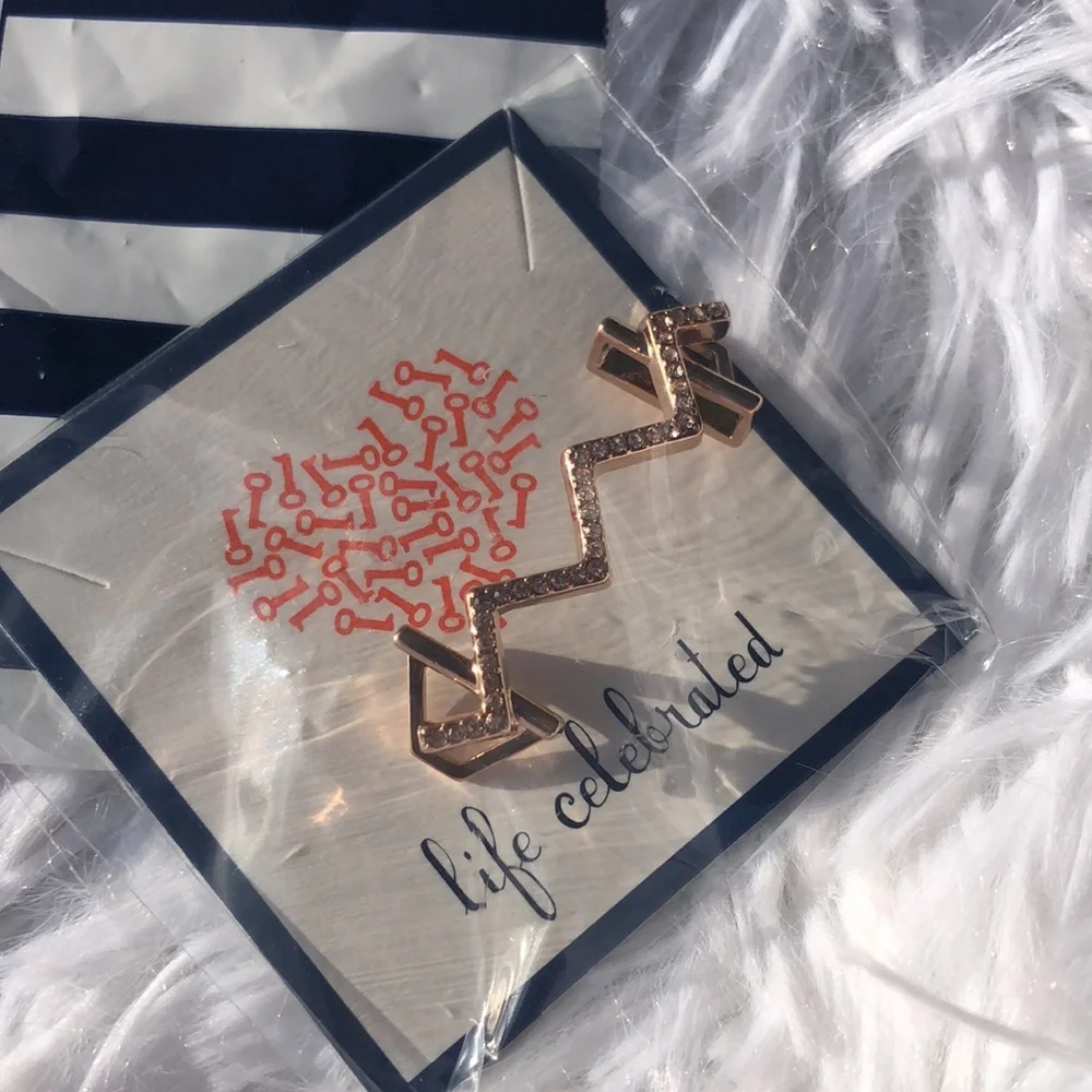 🩶5/$30 KEEP COLLECTIVE Pavé Zigzag Bracelet Charm Arrow Crystal Rose Gold NEW